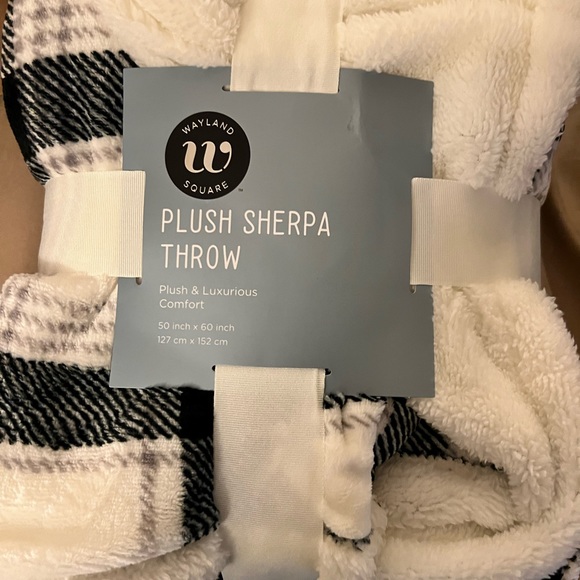 Plush throw - Picture 3 of 10